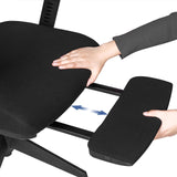 Eenvoudige bureaustoel met voetensteun